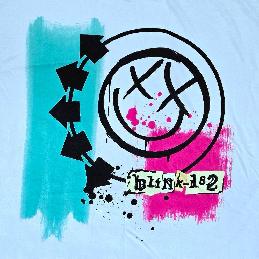 Blink-182🎶 Graphic Tee👕 - NWOT - Picture 3 of 11